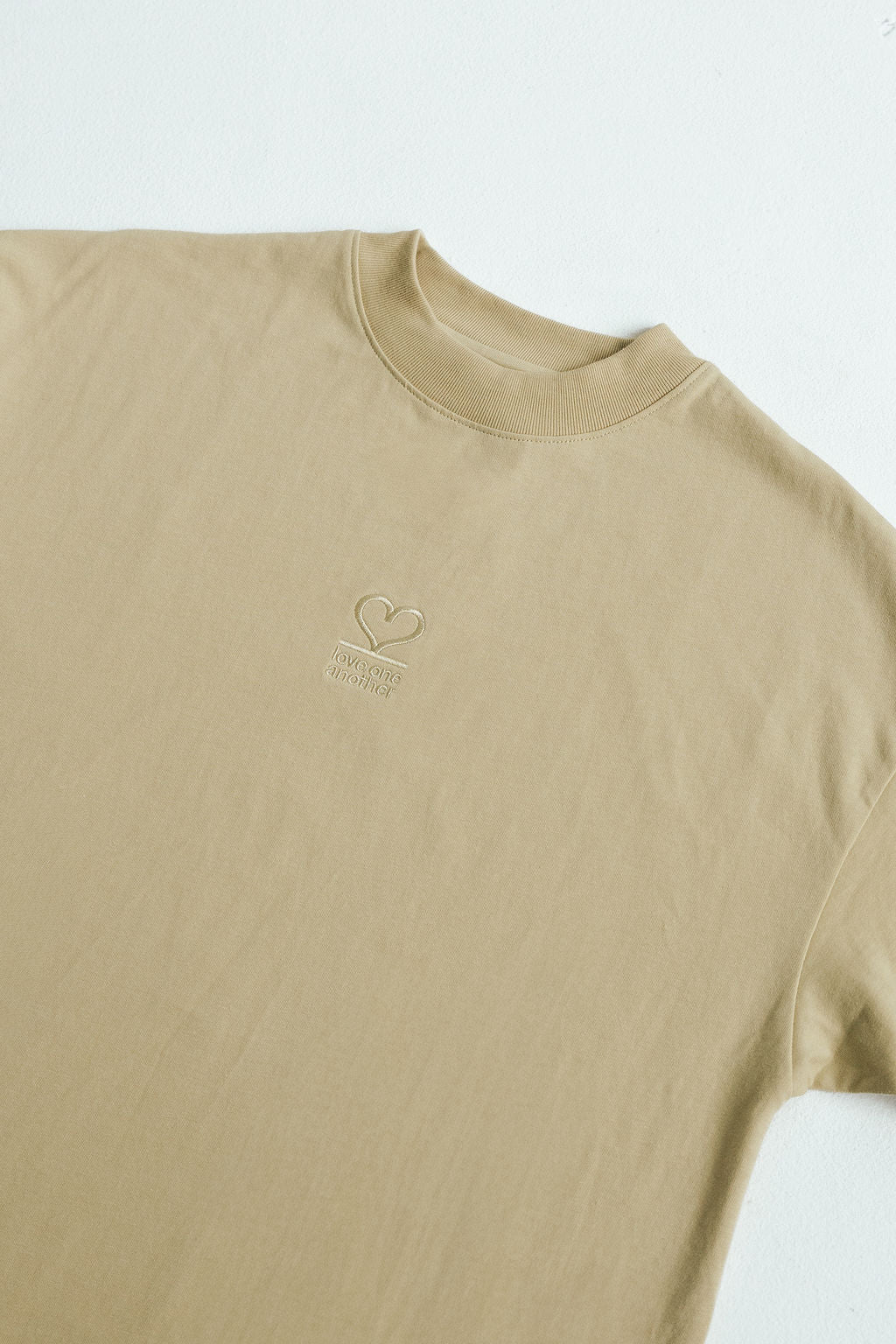 Men’s LOA Center Chest Tee