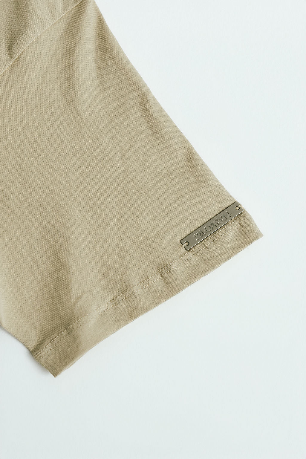 Men’s LOA Center Chest Tee
